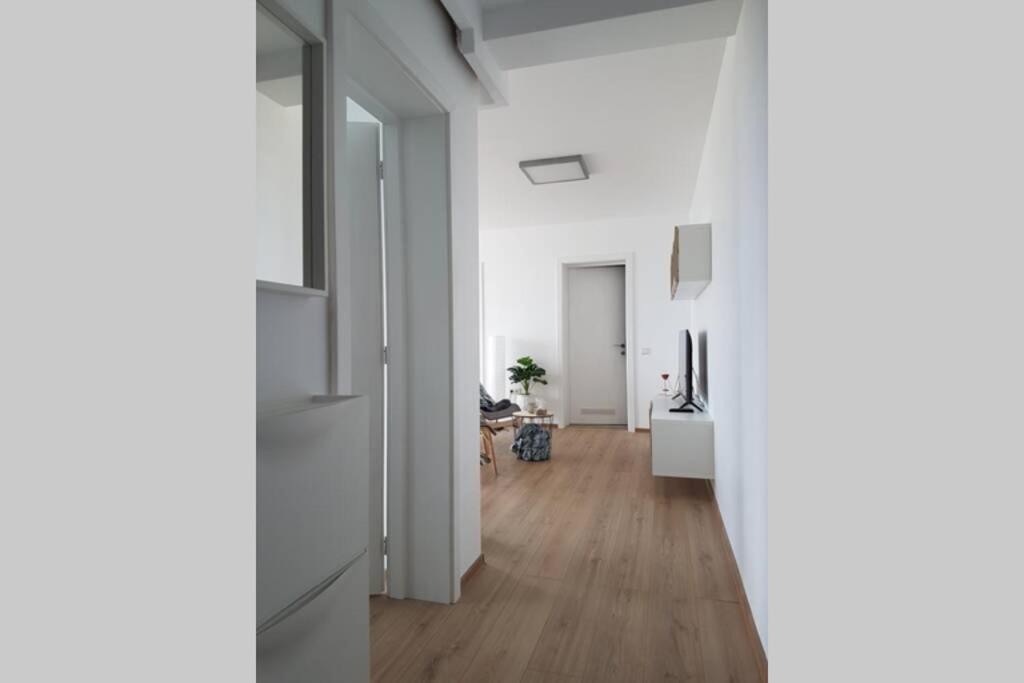 Living Home, Apartament Cu Doua Dormitoare Si Doua Bai Cisnădie Exterior foto